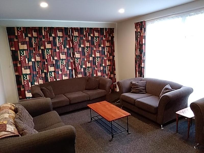 Accommodation Fiordland -The Three Bedroom House At 226A Milford Road 蒂阿瑙湖 外观 照片